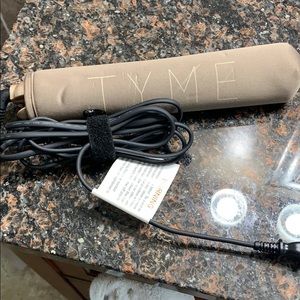 Tyme curling iron